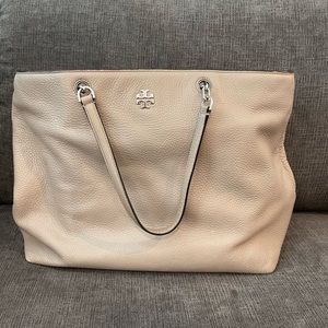 Tory Burch Pebble Leather totebag